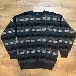 Jantzen Men's Black and Gray Checkered Crewneck Sweater